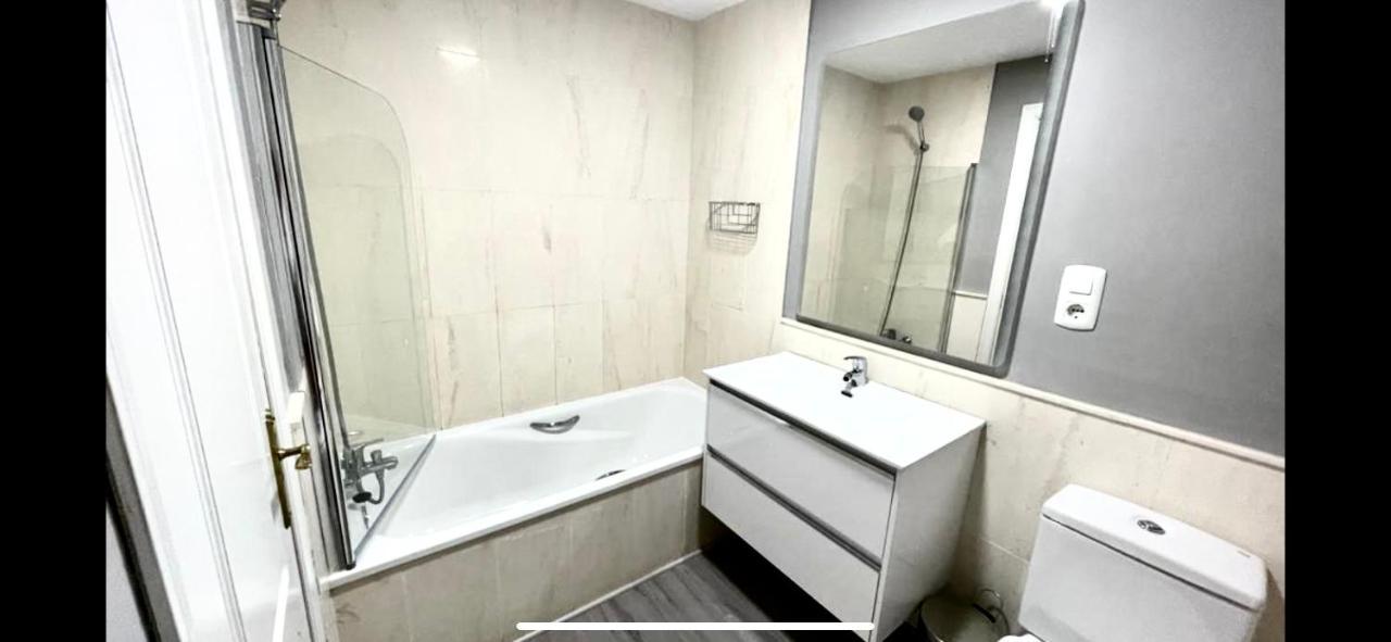 Mi Capricho 2B1 Beachfront Complex-Apartment Beachside With Sea Views Sitio de Calahonda Exterior photo